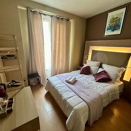 Hotel Victor Hugo Clamart Bagian luar foto