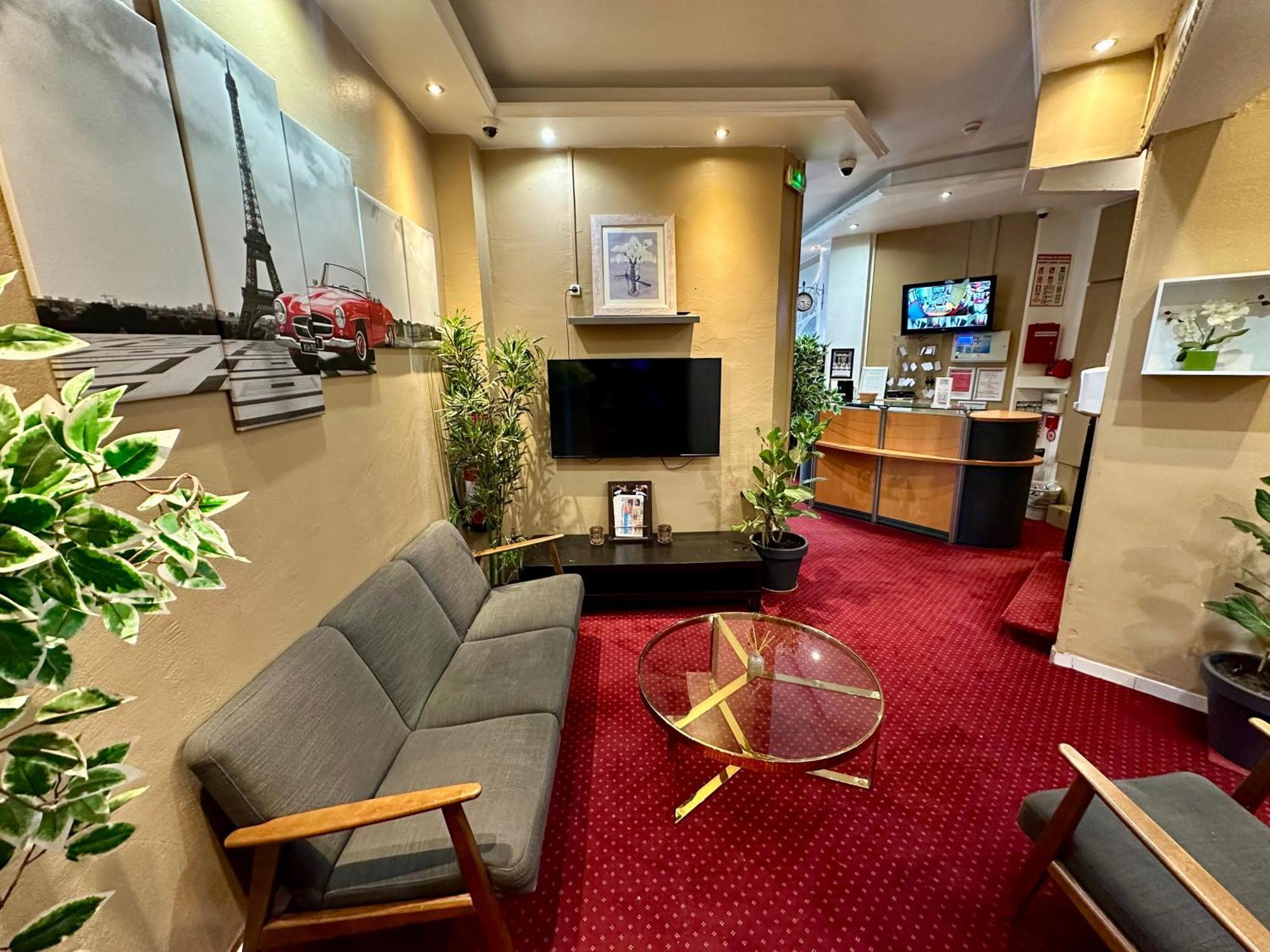 Hotel Victor Hugo Clamart Bagian luar foto