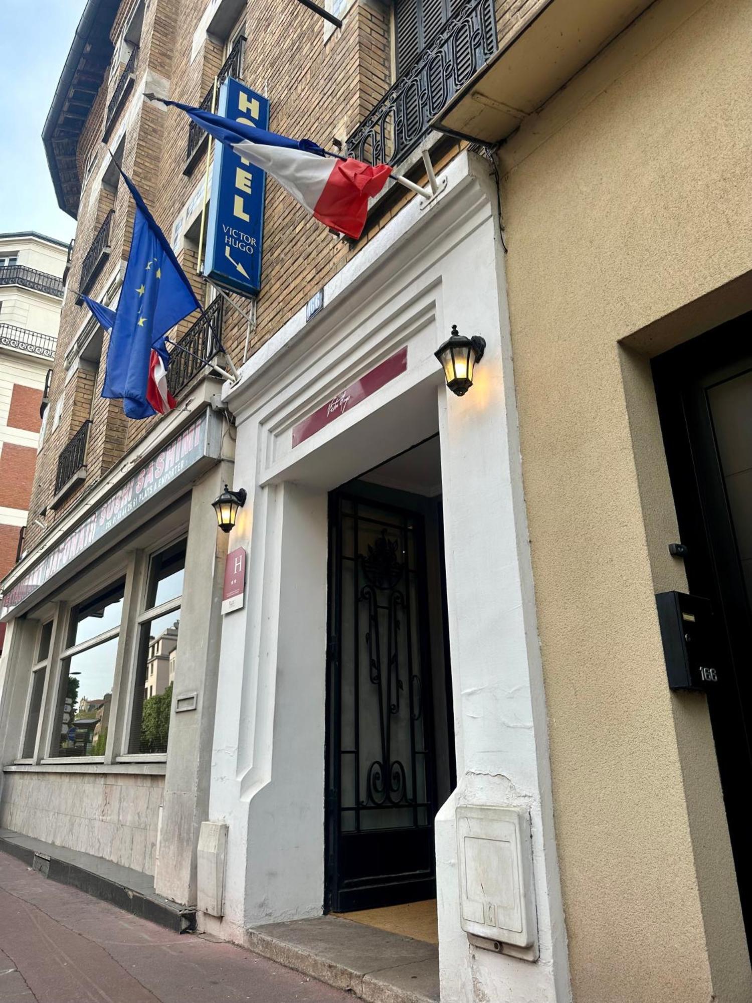 Hotel Victor Hugo Clamart Bagian luar foto